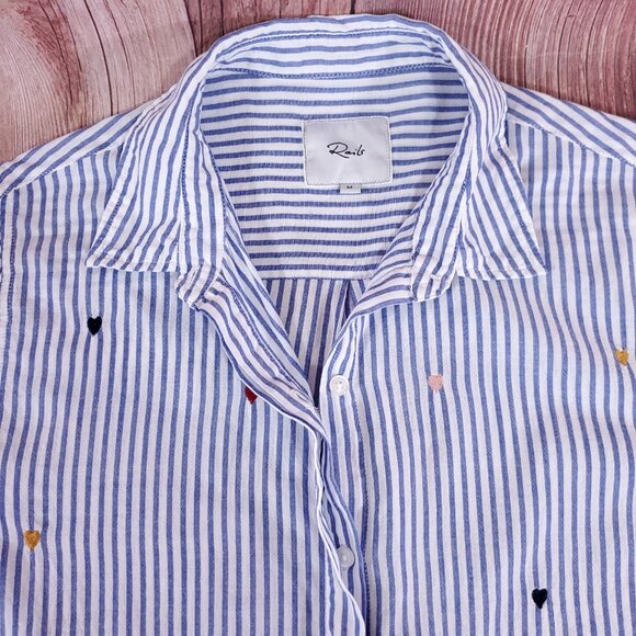 Rails Taylor Blue White Striped Shirt Womens Medium Rainbow Embroidered Hearts - Picture 10 of 15